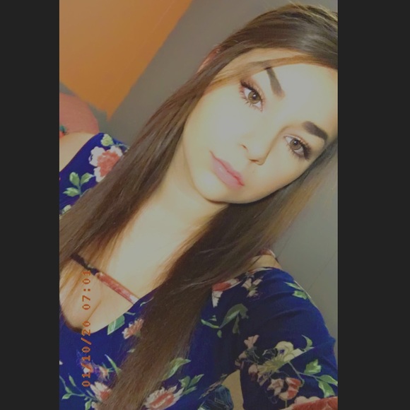 Meet your Posher, Mariah - Picture 1 of 1